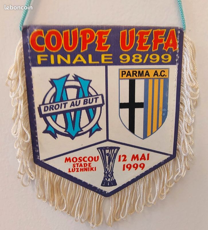 Fanion Finale Coupe de l'UEFA 1999 - OM Marseille - Parma AC