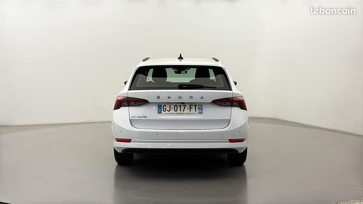 Skoda Octavia COMBI 2.0 TDI 150 DSG7 Business TVU (image 6)