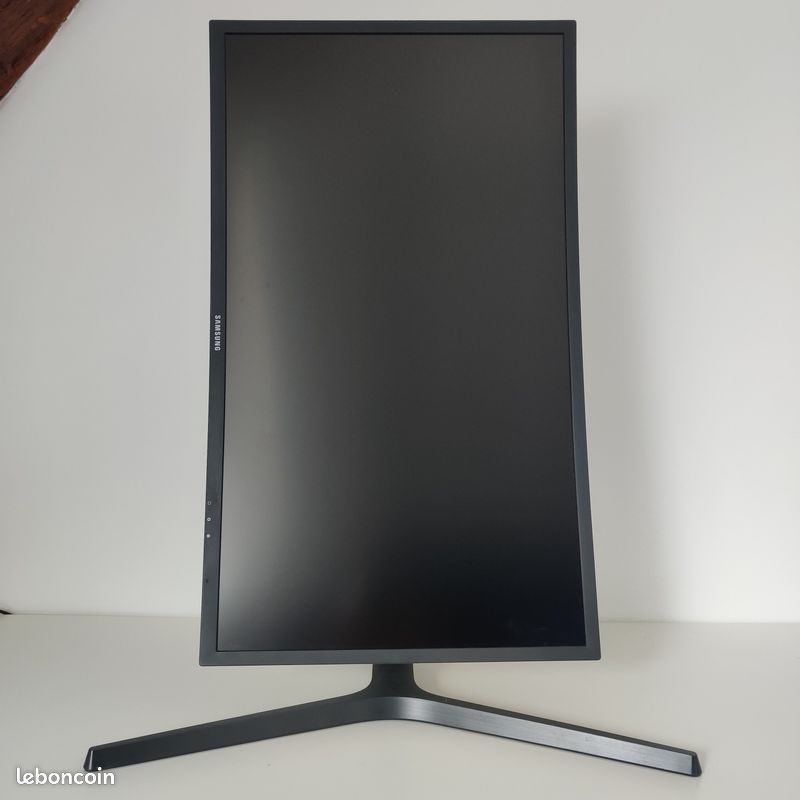 Ecran Incurvé 27" 144Hz 1440p Samsung (image 3)