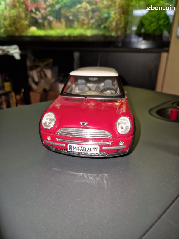 Austin mini 1 18 (image 1)