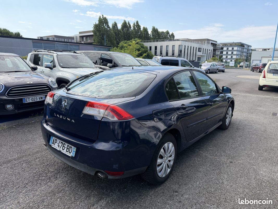 Renault laguna iii 2.0 dci 130 expression (image 3)