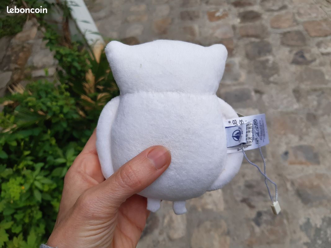 Jouet enfant bébé Doudou hochet peluche blanc chauve-souris marque Petit bateau NEUF (image 3)
