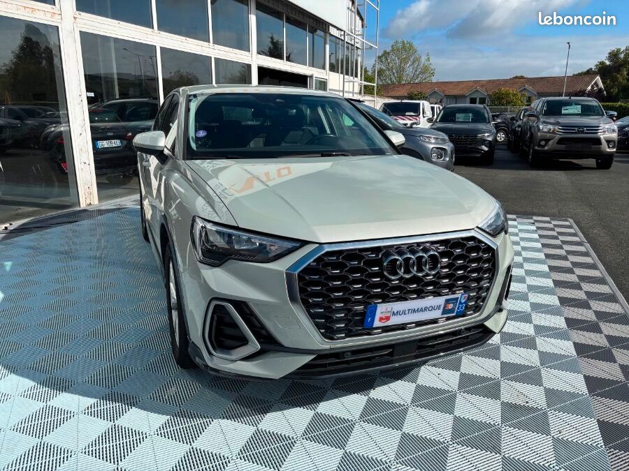 Audi Q3 Sportback 35 TFSI 150 2WD S tronic 7 S line Ext. Hayon EL. Camera (image 2)
