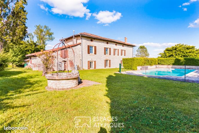 Propriété 7 pièces 231 m²