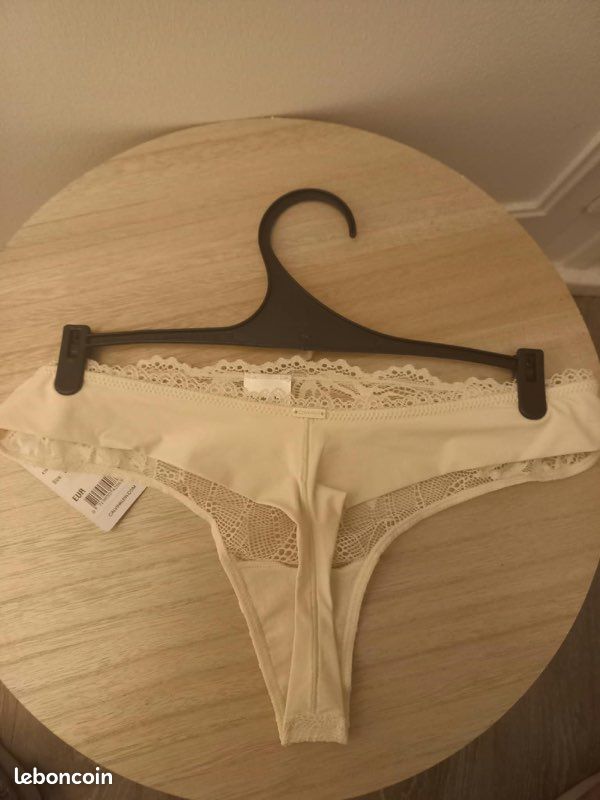 Calvin Klein culotte string en dentelle taille M neuve avec étiquette (image 5)