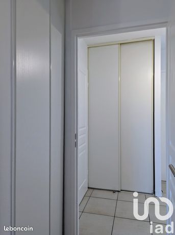 https://img.leboncoin.fr/api/v1/lbcpb1/images/27/53/cb/2753cb47231a06baaef2f437c49ecc2f896e364b.jpg?rule=ad-image
