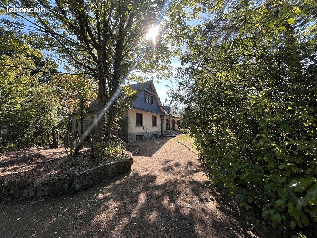 Maison 6 pièces 250 m² · à Trégueux · 250 m² · 294 690 €