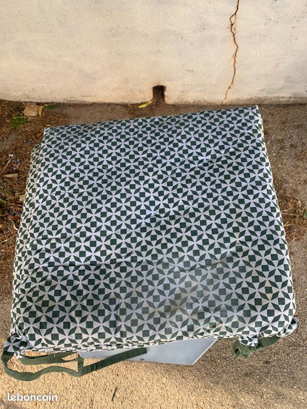 4 coussins de chaises kaki et blanc (image 7)