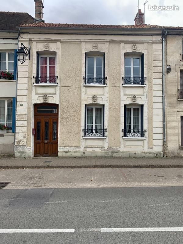 Maison 3 pièces 93 m² · à Condé-en-Brie · 93 m² · 134 000 €