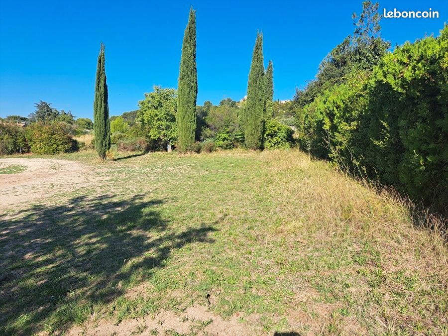 Terrain 570 m² Merindol · à Mérindol · 185 000 €