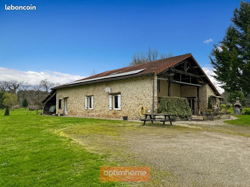 Maison 6 pièces 163 m² · à Gabarret · 163 m² · 263 000 €