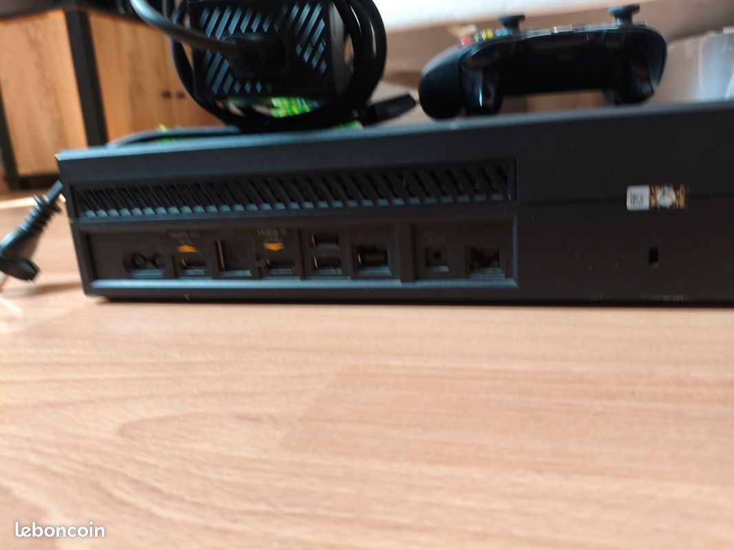 Console Xbox One + 1 Manette originale (image 3)