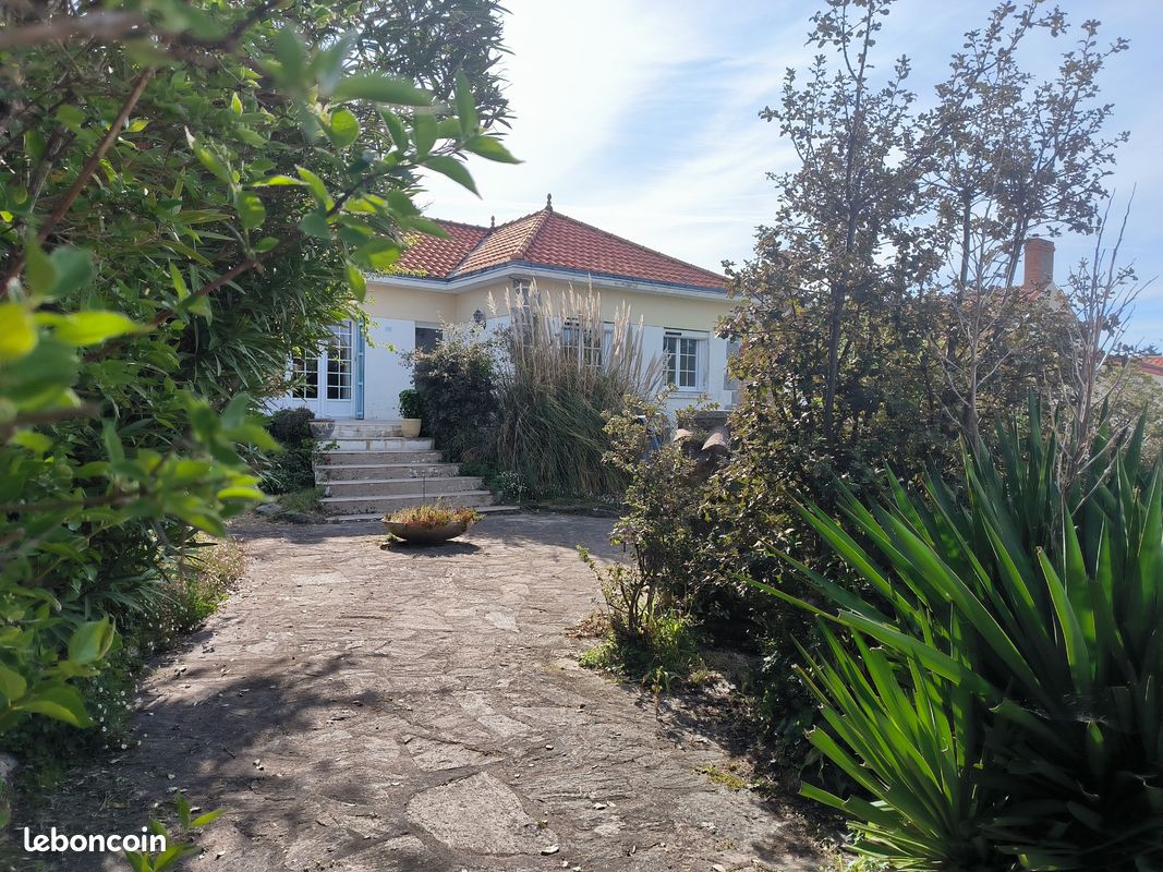 Maison 6 pièces 148 m² · à L'Épine · 148 m² · 495 400 €