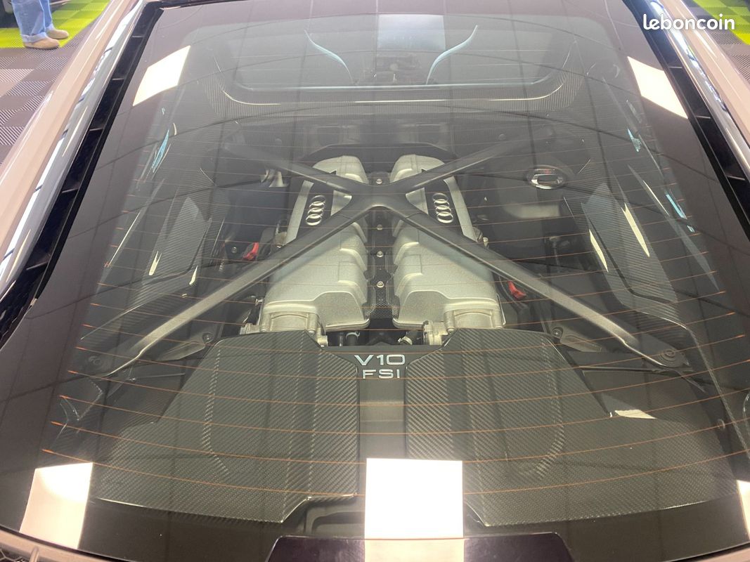 Audi R8 620 CV V10 Performance LOA 1 299 Euros Par mois Sièges Recaro Carbon Interieur et Moteur Gris Suzuka V 10 (image 29)