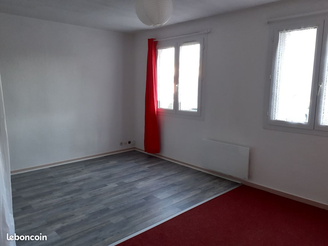 Studio CHU/FAC/IUT - Limoges 87000 Vanteaux-CHU-Mas Bouyol-Puy Rodas (image principale 0)