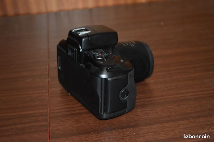 Canon EOS 700 Argentique + Objectif 35-80mm – Pile Neuve + Sacoche – Occasion