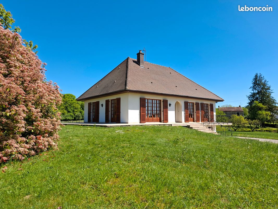 Maison 6 pièces 138 m² · à Toutenant · 138 m² · 259 000 €