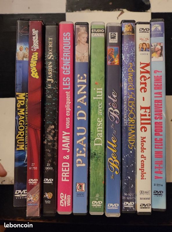 Lot de 10 DVD (image 1)