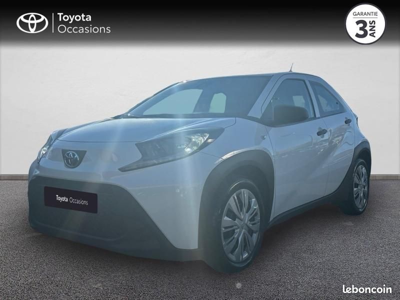Toyota Aygo X 1.0 VVT-i 72ch Active Business MY23 (image 1)