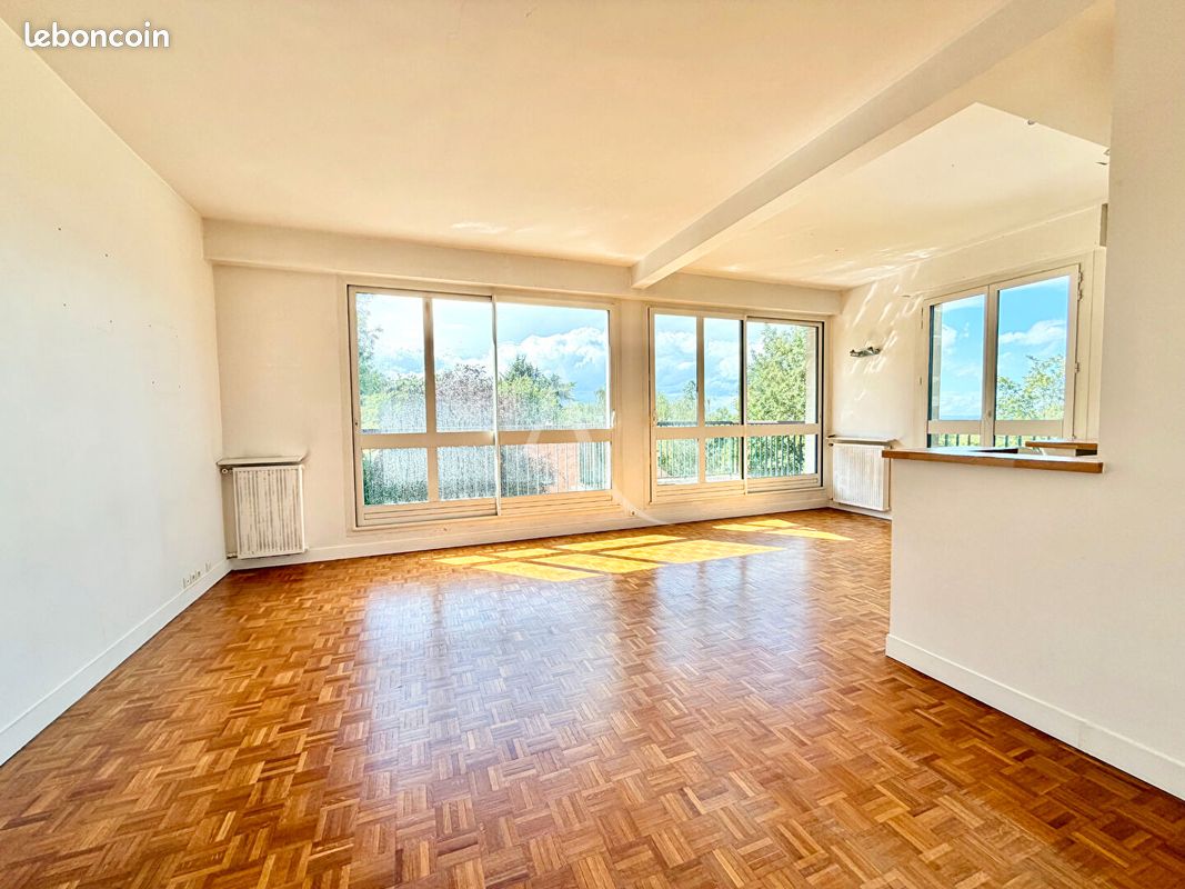 Appartement 5 pièces 110 m² · à Garches · 110 m² · 2 750 €/mois