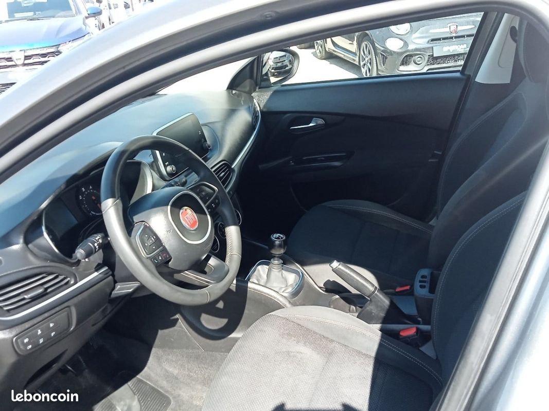 Fiat Tipo (2) 1.6 MultiJet 120ch S/S Business (image 9)