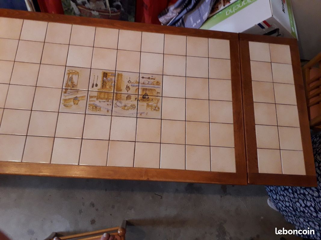 Table avec carrelage (image 3)