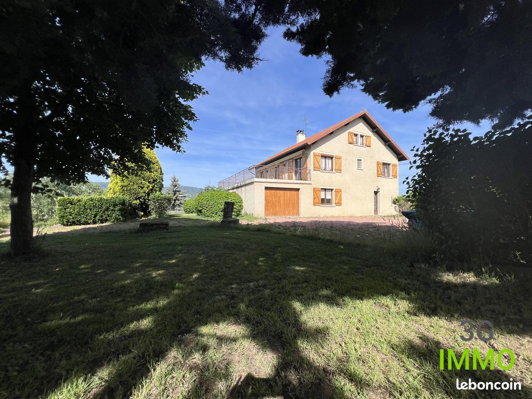 Maison 10 pièces 185 m² · à Saint-Jean-Saint-Maurice-sur-Loire · 185 m² · 265 000 €