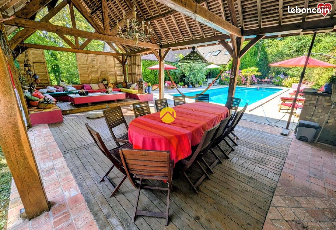 Maison 9 pièces 267 m² · à Saint-Martin-d'Auxigny · 267 m² · 550 000 €