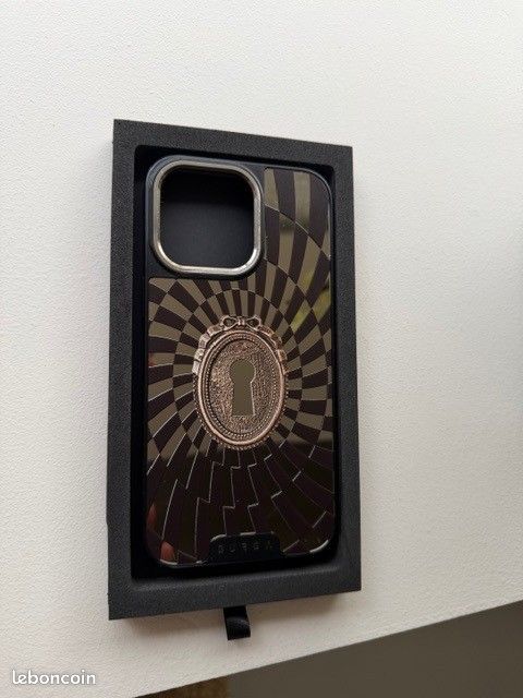 Coque Burga Elite Pour IPhone 14 Pro - Motif Noir à Pois Amande - Occasion Bon État