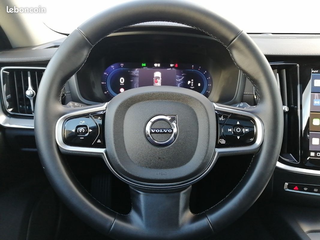 VOLVO V60 B4 197 ch DCT7 Ultra Style Dark (image 11)