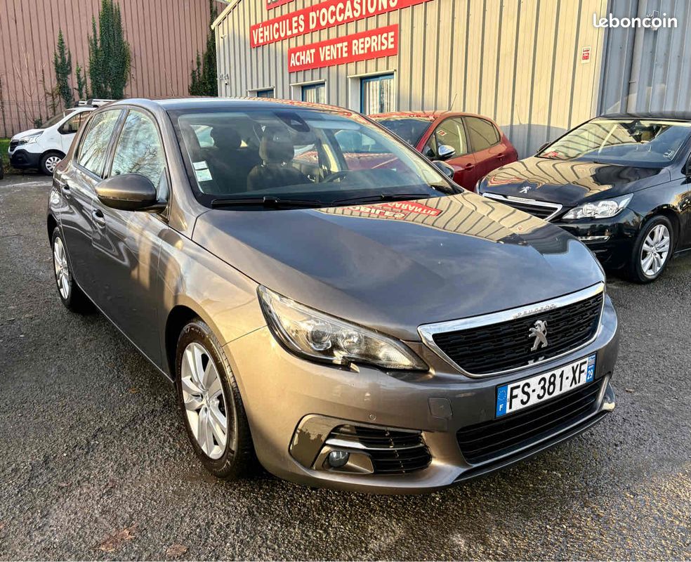 Peugeot 308 (image 2)