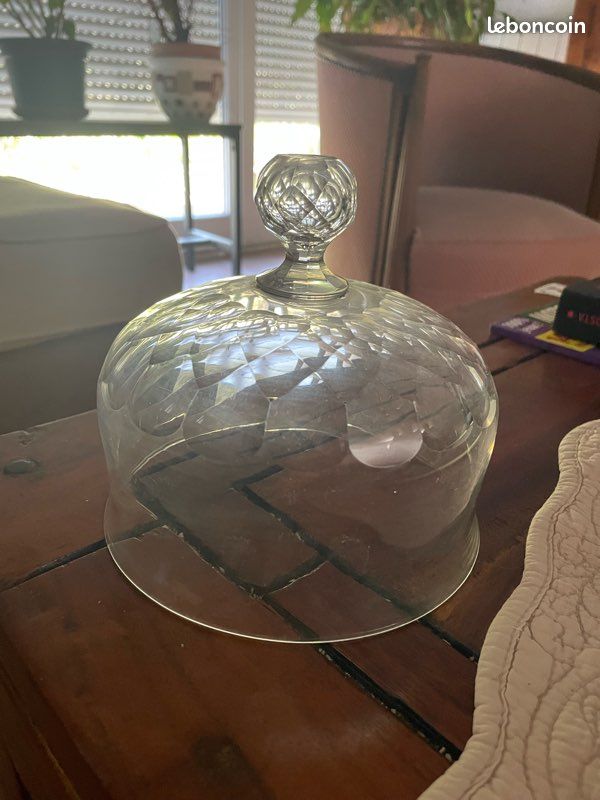 Cloche en cristal (image 1)