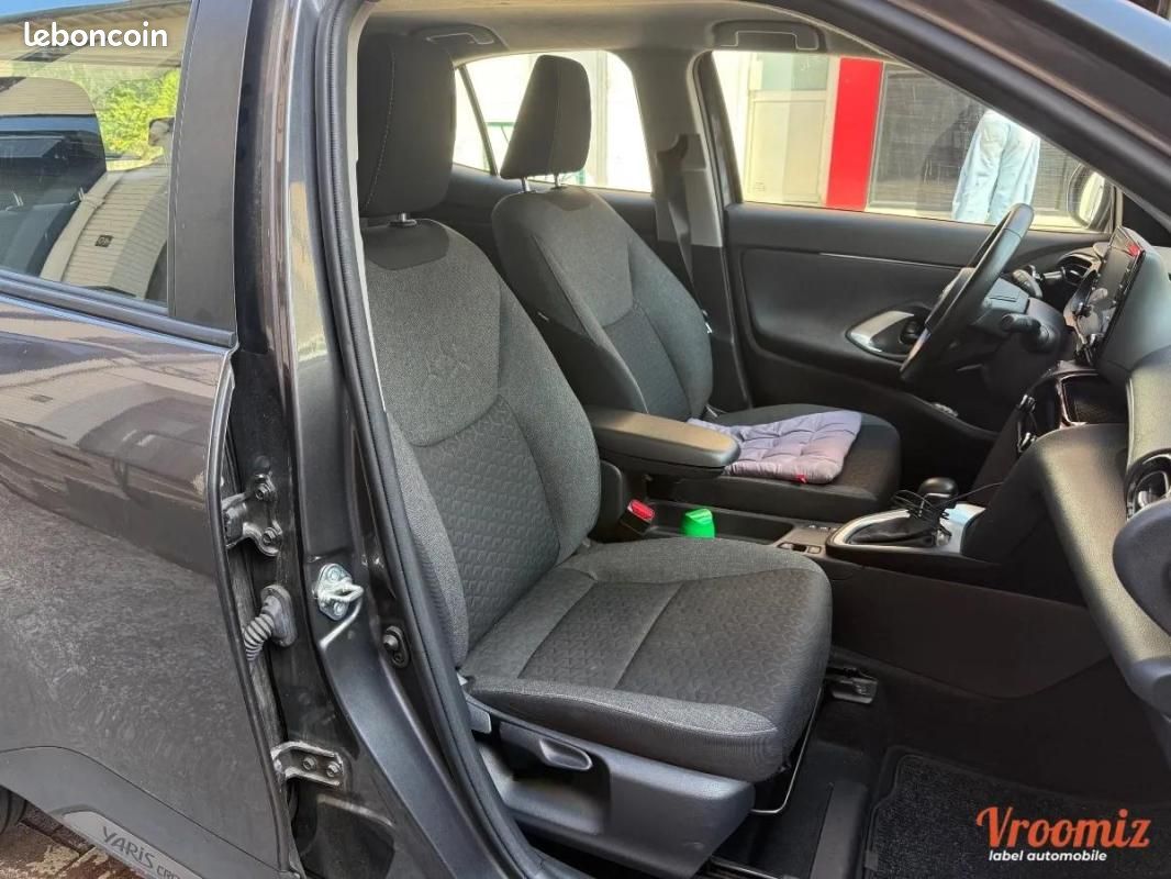 Toyota Yaris CROSS 1.5 114H 90 HYBRID FULL-HYBRID 0.8KWH DESIGN BVA (image 10)