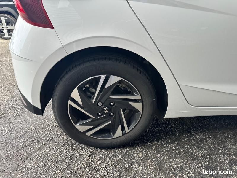 Hyundai i20 1.0 T-GDi 100ch Hybrid Intuitive (image 28)