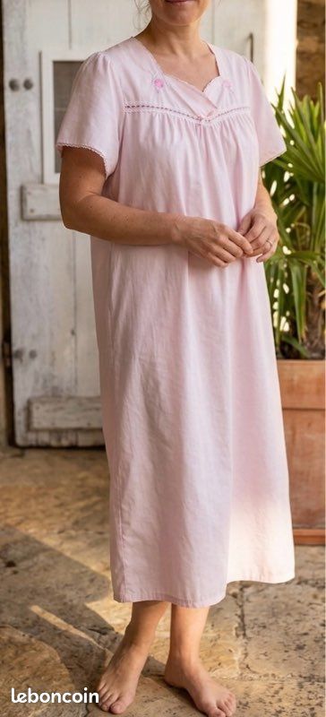 Chemise De Nuit Ancienne – Brodée Main, Lin, Blanc, Taille 40/42 – Bon état