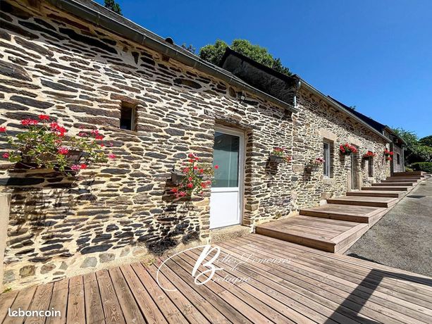 Maison 9 pièces 250 m²