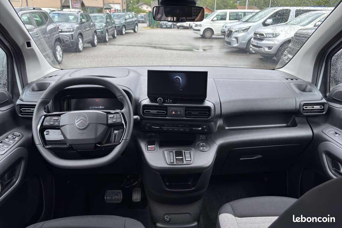 Citroën Berlingo BLUEHDI 130 EAT8 MAX 5PL N1 -13% (image 3)