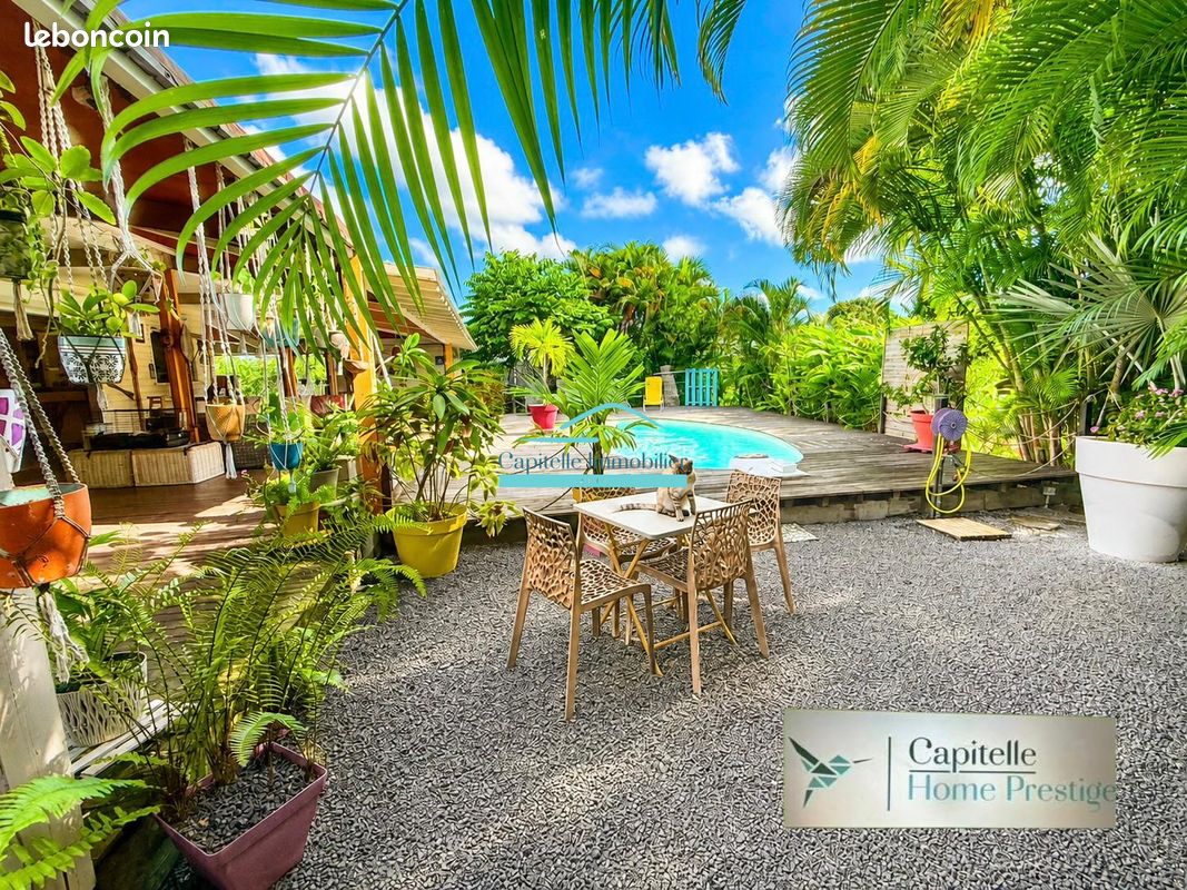 Maison 5 pièces 120 m² · à Saint-François · 120 m² · 450 000 €