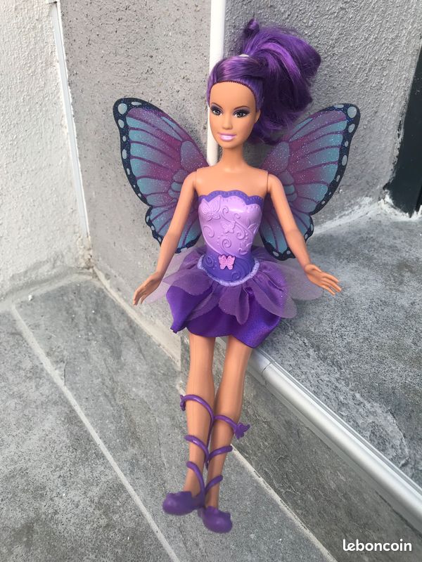 Barbie fée papillon aux ailes animées (image 1)