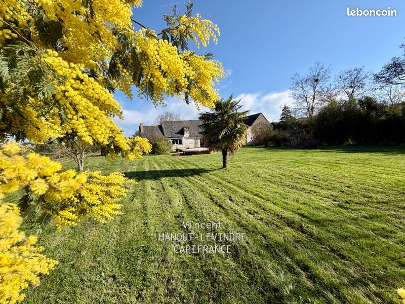 Maison 8 pièces 152 m² · à Soulaire-Et-Bourg · 152 m² · 374 500 €