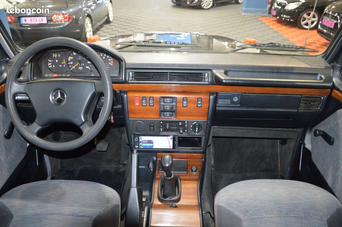 MERCEDES CLASSE G 300 E 170 CHASSIS COURT 3 PORTES-08/1990-6 Cylindres-Attelage-Toit Ouvrant-GPS CarPlay-Jantes 18"-Marchepieds-Gros Entretien Récent-Collector-Introuvable-Historique-Garantie 6 Mois (image 5)