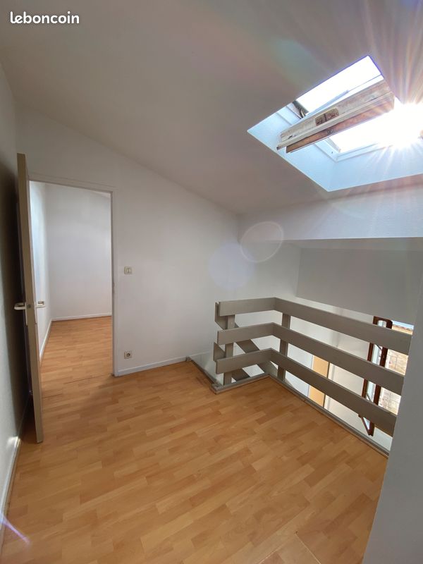 Appartement duplex T2 bis / 2 chambres distinctes / quartier Capucins-Victoire - Bordeaux 33000 Saint-Michel Nansouty Saint-Genès (image 2)