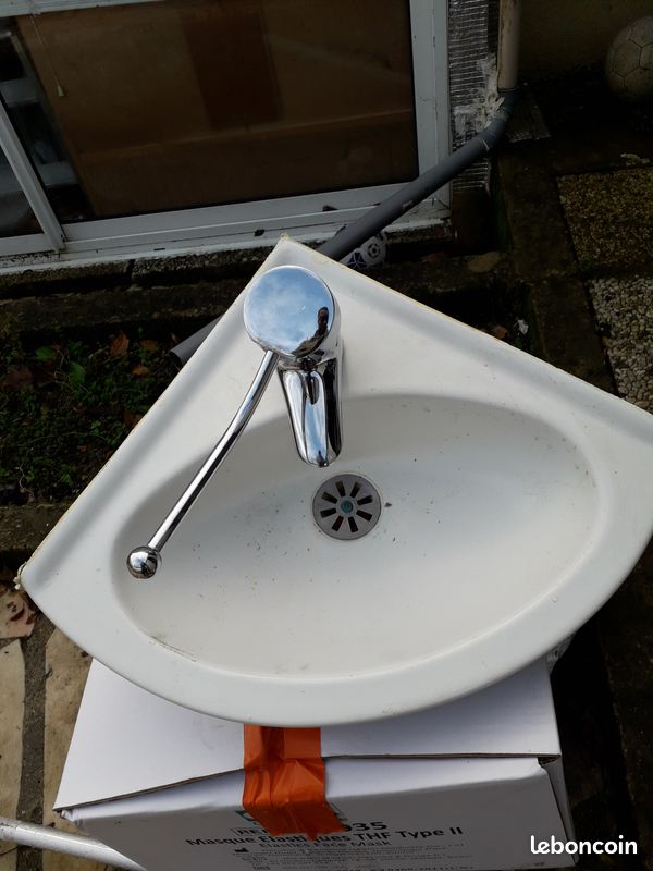 Lavabo (image 1)