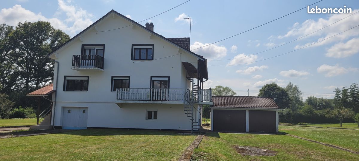 Maison 12 pièces 250 m² · à Puttelange-aux-Lacs · 250 m² · 230 000 €