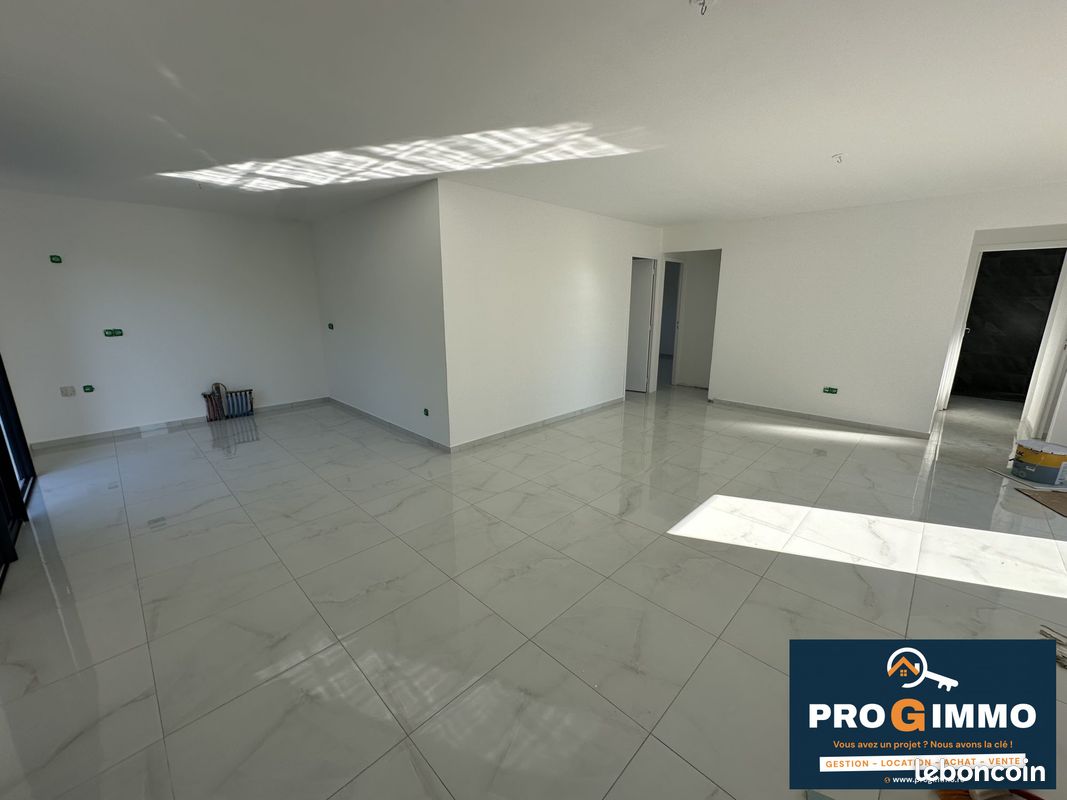 Maison 4 pièces 90 m² · à Saint-Benoît · 90 m² · 276 400 €