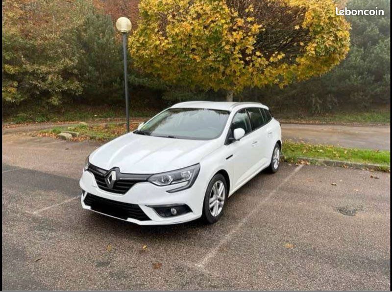 Megane4 (image 1)
