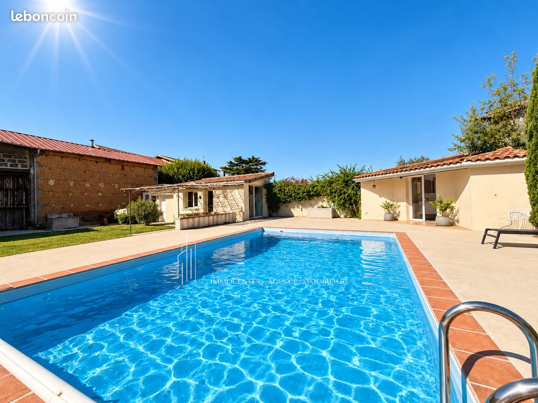 Maison 8 pièces 225 m² · à Saint-Rambert-d'Albon · 225 m² · 422 000 €