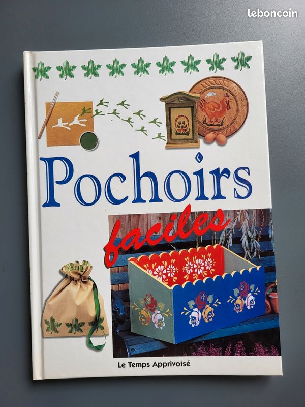 Livre loisirs créatifs - pochoirs (image 1)