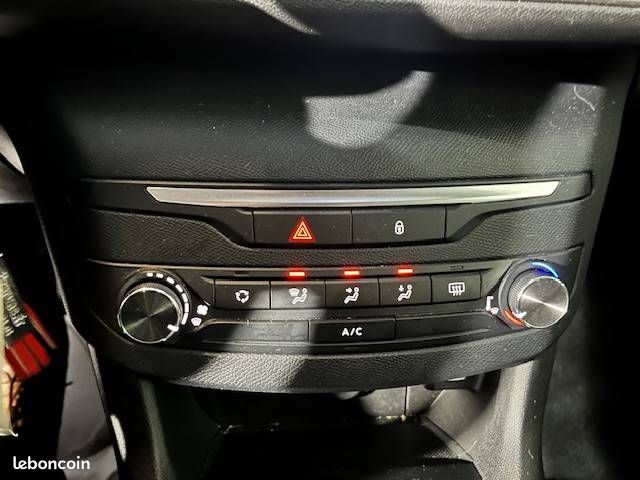 Peugeot 308 1.5 BlueHDI 100ch Active (image 11)