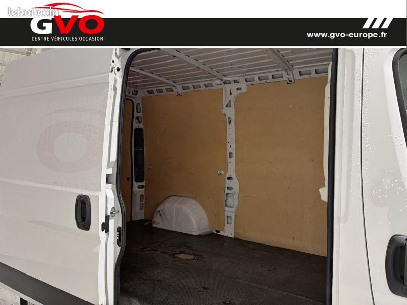 Fiat Ducato Fg 3.0 MH2 2.3 Multijet 120ch Pack Pro Nav E6d (image 14)